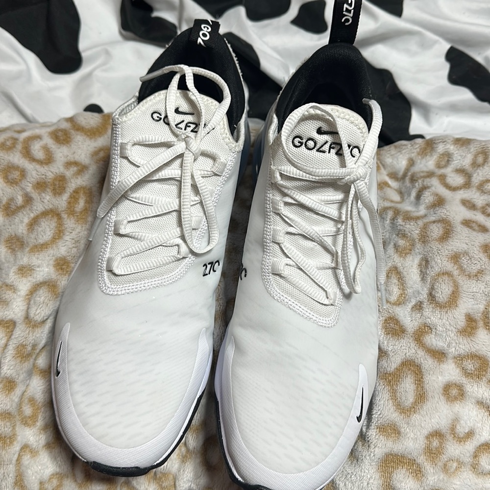 Men’s size 9 Golf shoes